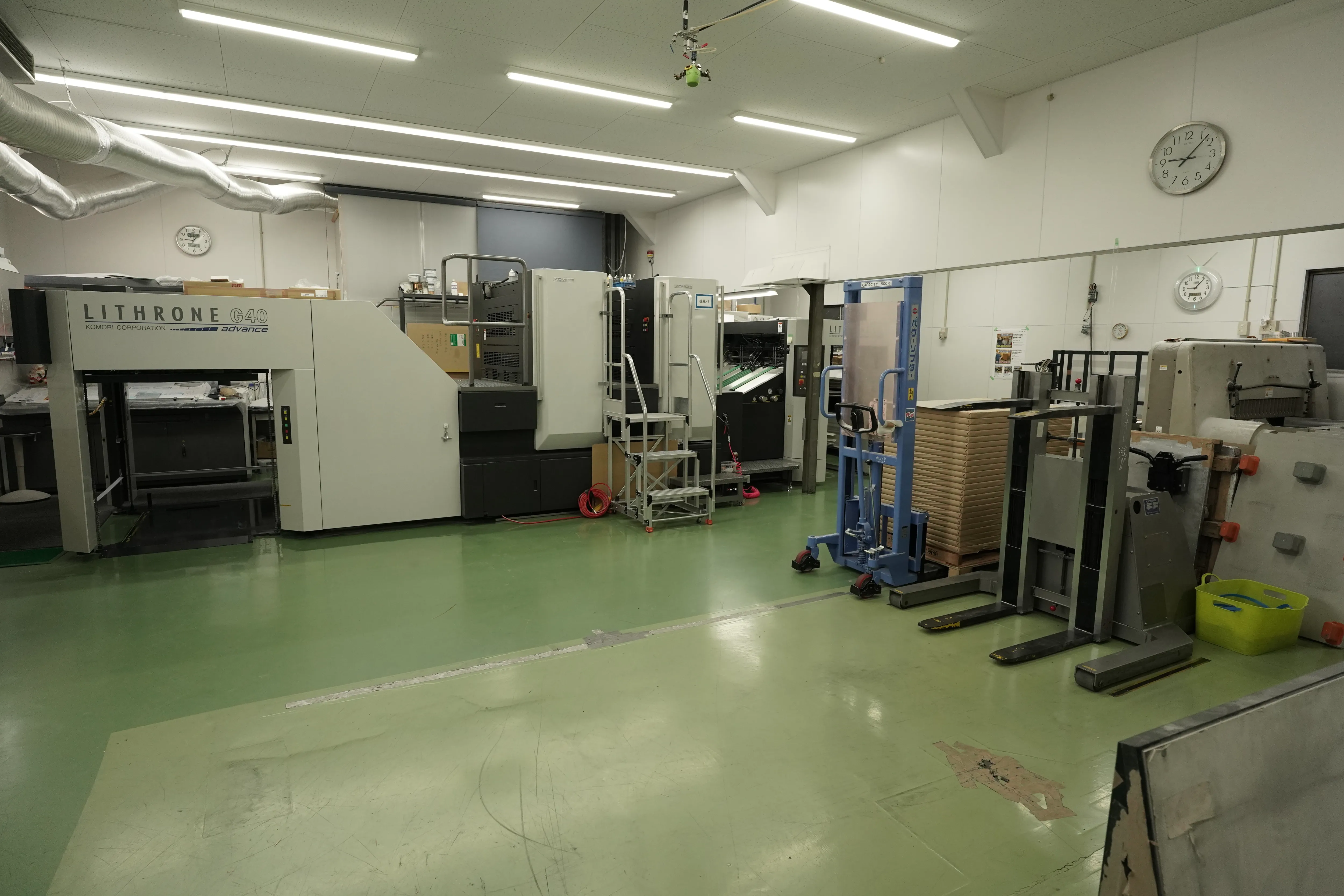 菊全2色オフセット印刷機 全体